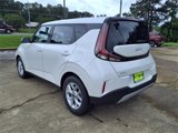 Used 2023 Kia Soul LX w/ LX Technology Package image 4