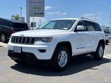 Used 2018 Jeep Grand Cherokee Laredo image 4