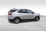 Used 2021 Chevrolet Equinox LS w/ LS Convenience Package image 5