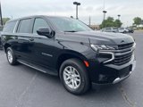 Used 2023 Chevrolet Suburban LT image 3