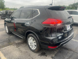 Used 2017 Nissan Rogue SV image 3