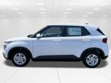 New 2025 Hyundai Venue SE image 4