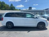 Used 2017 Dodge Grand Caravan SXT image 5