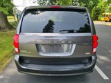 Used 2018 Dodge Grand Caravan SE image 5