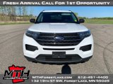 Used 2022 Ford Explorer XLT image 3