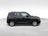 Used 2021 Jeep Renegade Latitude image 4