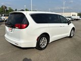 Used 2023 Chrysler Voyager LX image 5