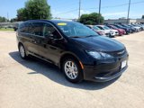Used 2023 Chrysler Voyager LX image 4