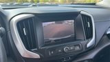 Used 2024 GMC Terrain SLE w/ Driver Convenience Package image 2