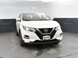Used 2022 Nissan Rogue Sport SL image 2