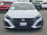 Used 2023 Nissan Altima 2.5 SR image 2