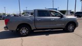 Used 2020 Nissan Titan SV w/ SV Convenience Package image 2