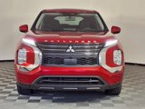 Used 2022 Mitsubishi Outlander ES image 2