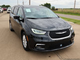 Used 2023 Chrysler Pacifica Touring-L image 6
