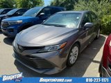 Used 2018 Toyota Camry SE image 2