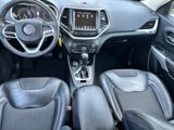 Used 2017 Jeep Cherokee Trailhawk image 2