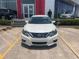 Used 2017 Nissan Altima 2.5 SR w/ LED Appearance Package image 2