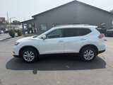 Used 2016 Nissan Rogue SV w/ SV Premium Package image 2