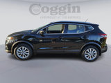 Used 2022 Nissan Rogue Sport SV image 3