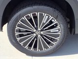 New 2025 Volkswagen Taos SE image 5