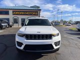 Used 2023 Jeep Grand Cherokee Laredo image 5