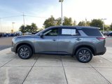 Used 2022 Nissan Pathfinder S image 6