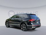 Used 2022 Volkswagen Tiguan SEL R-Line image 4