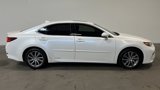 Used 2016 Lexus ES 300h image 2