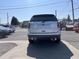 Used 2018 Ford Explorer XLT image 6