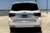 Used 2019 INFINITI QX80 Luxe w/ All-Season Package image 4