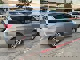 Used 2019 Chrysler Pacifica Touring-L image 3