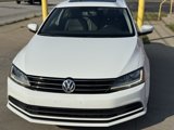 Used 2017 Volkswagen Jetta SE image 2