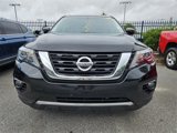 Used 2019 Nissan Pathfinder Platinum image 2