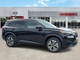 Used 2023 Nissan Rogue SV image 2