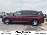 Used 2023 Chrysler Pacifica Touring-L image 2