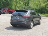 Certified 2020 Ford Edge SE image 4