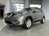 Used 2016 Nissan Rogue SV w/ SV Premium Package image 2