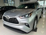 Used 2021 Toyota Highlander LE image 2