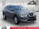 Used 2020 Nissan Rogue SV image 2