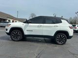 Used 2020 Jeep Compass Trailhawk image 4
