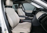 Used 2020 Land Rover Discovery Landmark image 3