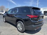 Used 2022 Chevrolet Traverse LT image 3