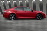 Used 2019 Toyota Camry LE image 3