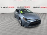 Used 2022 Toyota Corolla LE image 2