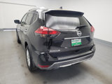 Used 2017 Nissan Rogue SV image 6
