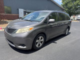 Used 2011 Toyota Sienna LE image 2