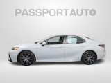 Used 2022 Toyota Camry SE image 2
