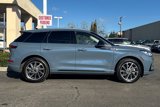 Used 2024 Lincoln Corsair Grand Touring image 3