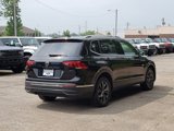 Used 2022 Volkswagen Tiguan SE w/ Panoramic Sunroof Package image 5