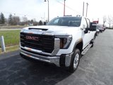 Used 2025 GMC Sierra 2500 Pro image 2
